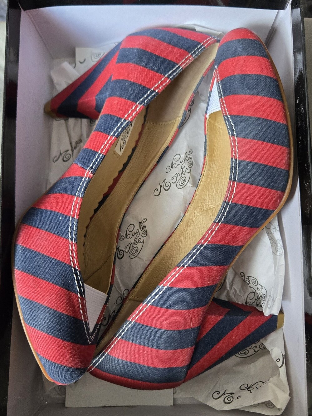 👠 Naughty Monkey "Peek A Boo" Red & Navy Striped Heels | Women's Size 8.5 | Wit